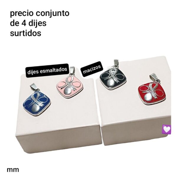 Precio conjunto de 4 dijes surtidos