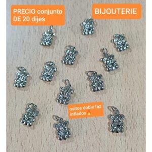 PRECIO conjunto de 20 dijes
